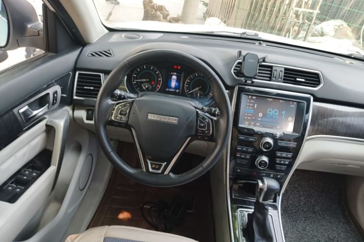 Used Haval H2 2016 Red-Label 1.5T Automatic Two-Wheel Drive Luxury Model Steering Wheel