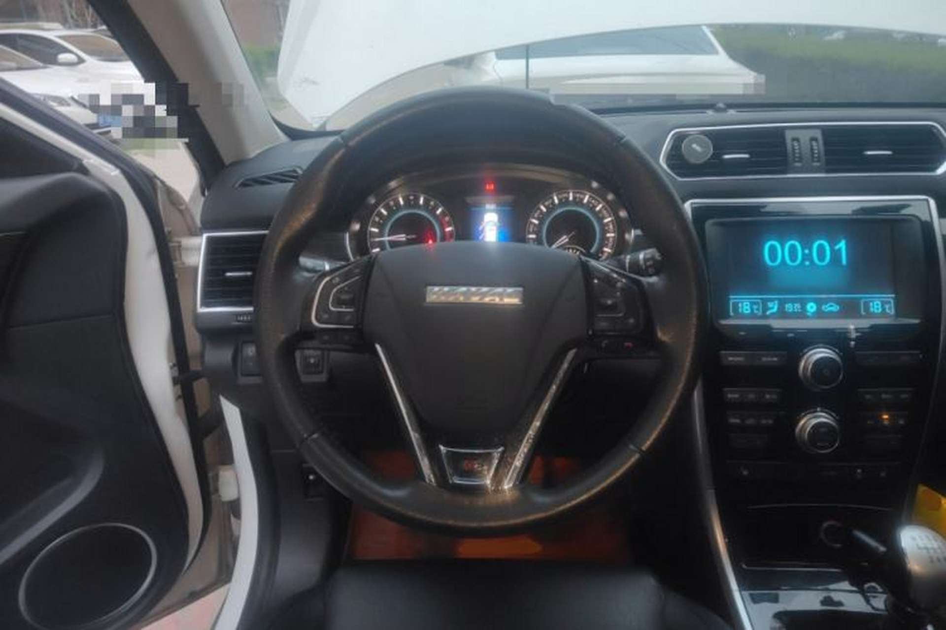 Used Haval H2 2016 Red-Label 1.5T Manual Two-Wheel Drive Luxury Model Steering Wheel