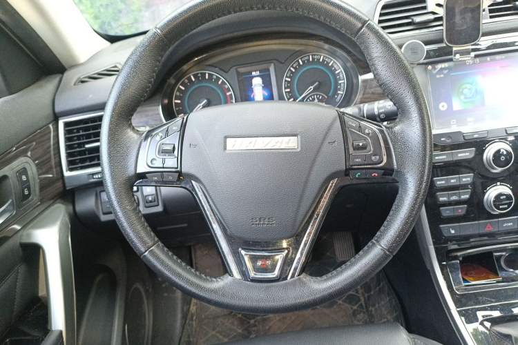 Used Haval H2 2016 Red-Label 1.5T Manual Two-Wheel Drive Luxury Model Steering Wheel