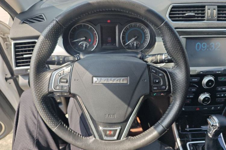 Used Haval H2 2016 Red-Label 1.5T Automatic Two-Wheel Drive Luxury Model Steering Wheel