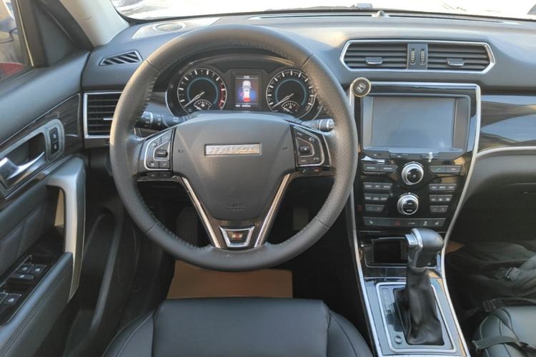 Used Haval H2 2016 Red-Label 1.5T Automatic Two-Wheel Drive Luxury Model Steering Wheel