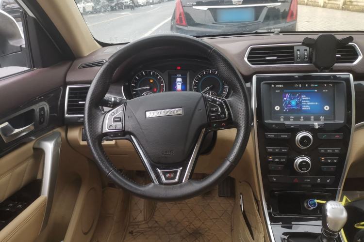 Used Haval H2 2016 Red-Label 1.5T Manual Two-Wheel Drive Luxury Model Steering Wheel