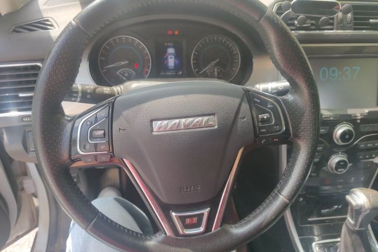 Used Haval H2 2016 Red-Label 1.5T Automatic Two-Wheel Drive Luxury Model Steering Wheel