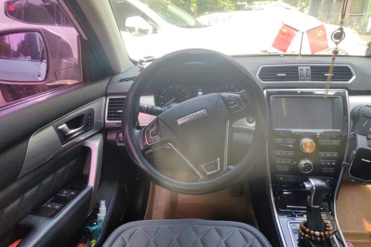 Used Haval H2 2016 Red-Label 1.5T Automatic Two-Wheel Drive Luxury Model Steering Wheel
