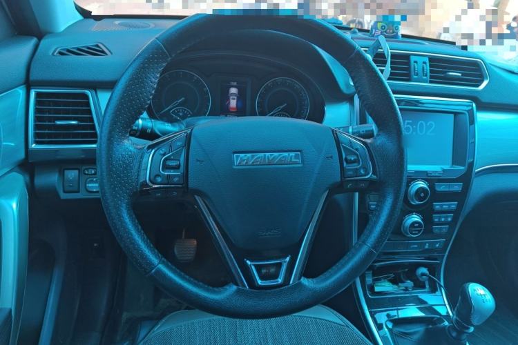 Used Haval H2 2016 Red-Label 1.5T Manual Two-Wheel Drive Luxury Model Steering Wheel