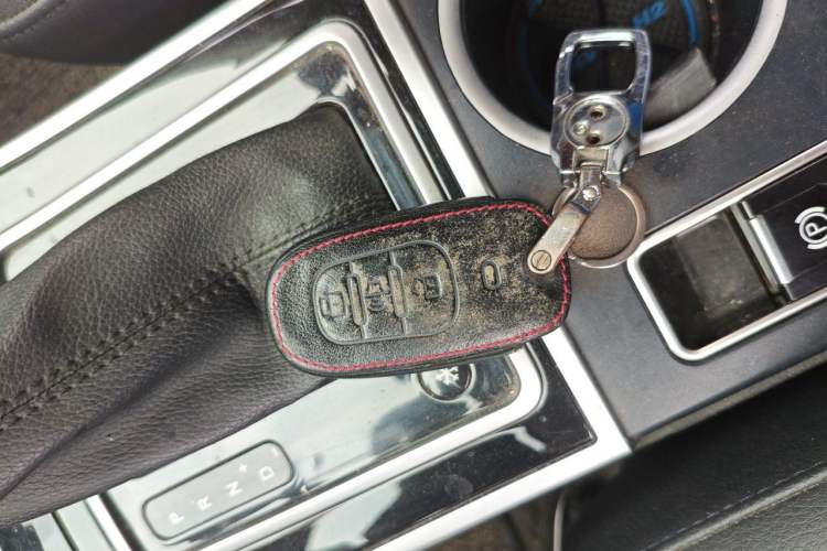 Used Haval H2 2016 Red-Label 1.5T Automatic Two-Wheel Drive Luxury Model Vehicle Key