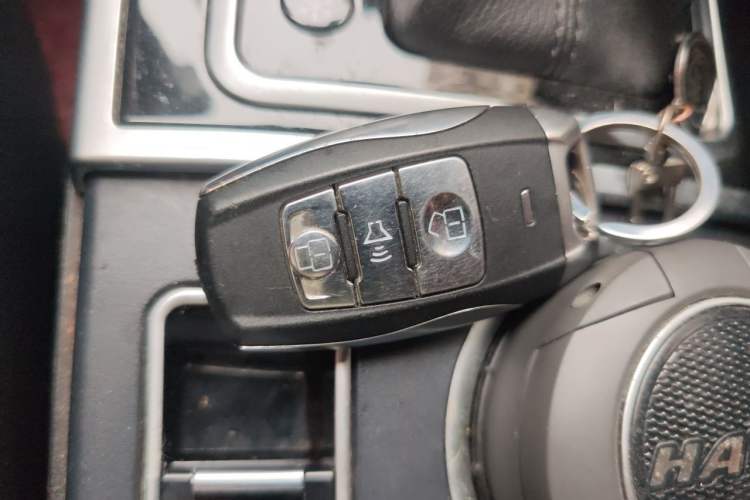 Used Haval H2 2016 Red-Label 1.5T Automatic Two-Wheel Drive Luxury Model Vehicle Key