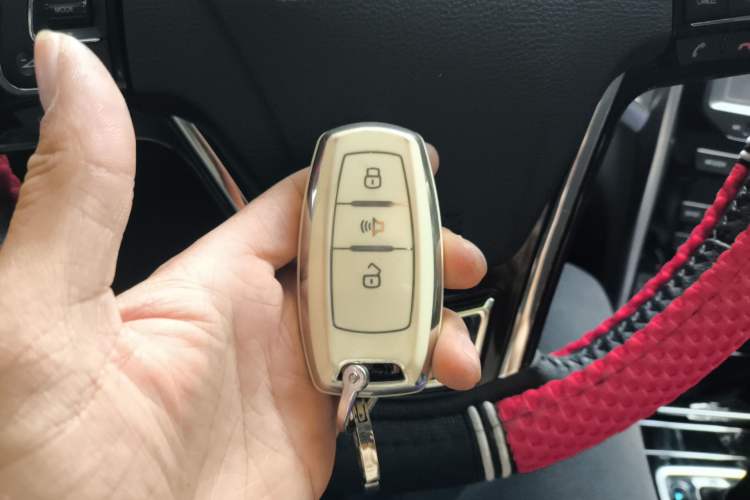 Used Haval H2 2016 Red Label 1.5T Automatic Two-Wheel Drive Elite Model Vehicle Key