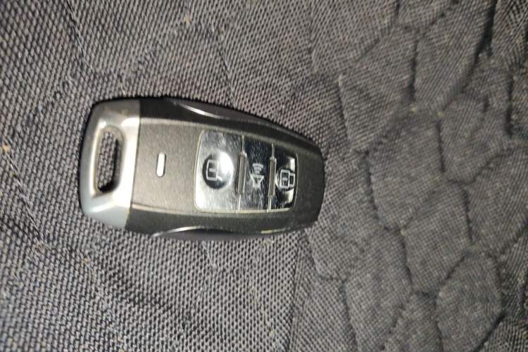 Used Haval H2 2016 Red Label 1.5T Manual Two-Wheel Drive Elite Model Vehicle Key