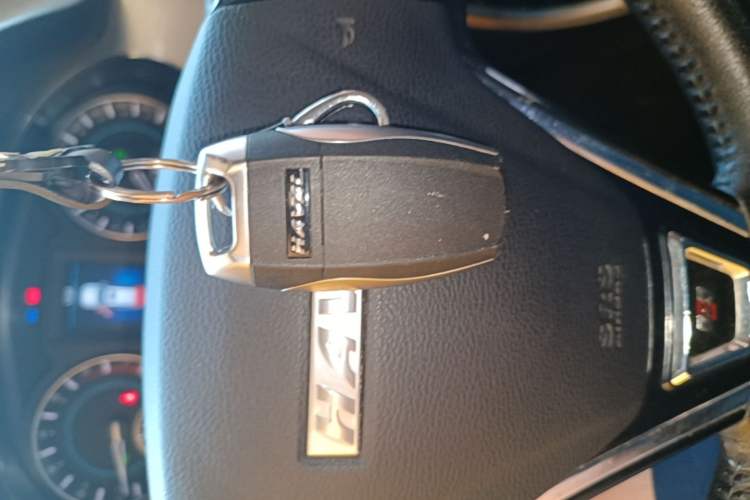 Used Haval H2 2016 Red-Label 1.5T Automatic Two-Wheel Drive Luxury Model Vehicle Key