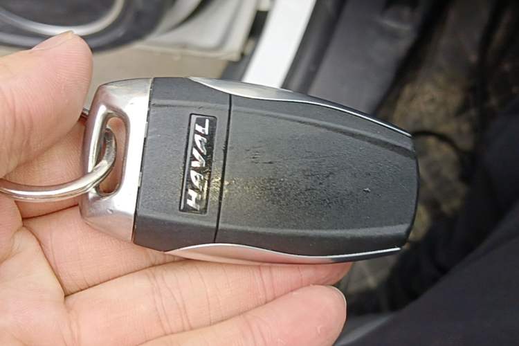 Used Haval H2 2016 Red-Label 1.5T Automatic Two-Wheel Drive Luxury Model Vehicle Key