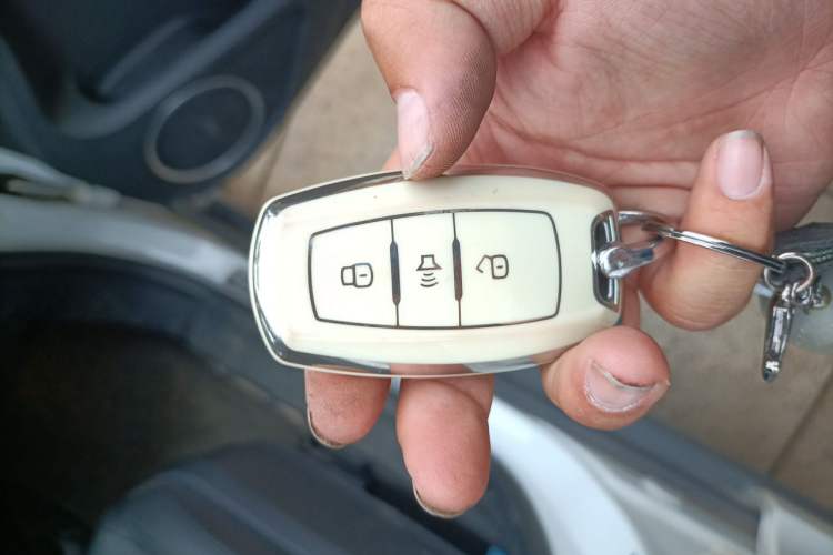 Used Haval H2 2016 Red-Label 1.5T Manual Two-Wheel Drive Comfort Model Vehicle Key