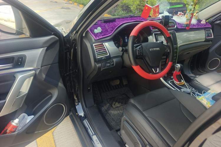 Used Haval H2 2017 Red-Label 1.5T Automatic Two-Wheel Drive Luxury Model Driver Seat