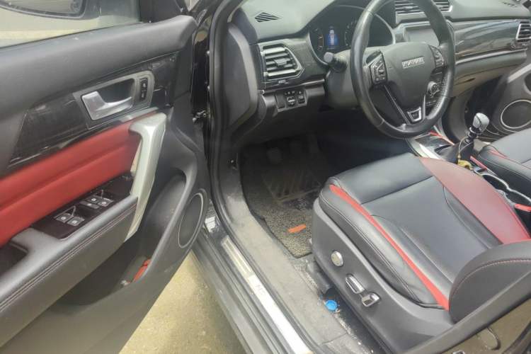 Used Haval H2 2017 Blue Label 1.5T Manual Two-Wheel Drive Luxury Model Driver Seat