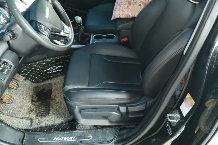 Used Haval H2 2017 Red-Label 1.5T Manual Two-Wheel Drive Luxury Model Driver Seat