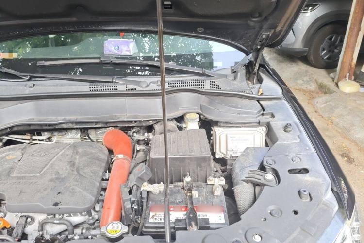 Used Haval H2 2017 Red-Label 1.5T Automatic Two-Wheel Drive Elite Model Engine Bay Left