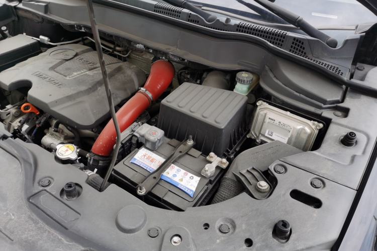 Used Haval H2 2017 Red-Label 1.5T Automatic Two-Wheel Drive Elite Model Engine Bay Left