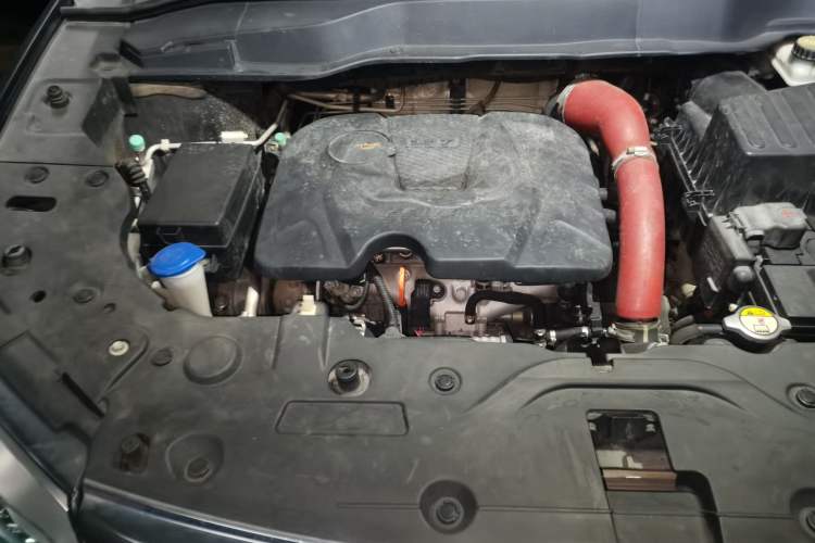 Used Haval H2 2017 Red-Label 1.5T Automatic Two-Wheel Drive Luxury Model Engine Bay Right