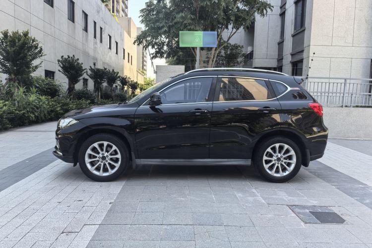 Used Haval H2 2017 Red-Label 1.5T Automatic Two-Wheel Drive Luxury Model Exterior 4