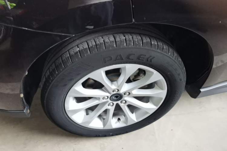 Used Haval H2 2017 Red-Label 1.5T Automatic Two-Wheel Drive Luxury Model Exterior 5