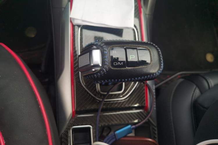 Used Haval H2 2017 Blue Label 1.5T Automatic Two-Wheel Drive Luxury Model Gear Lever