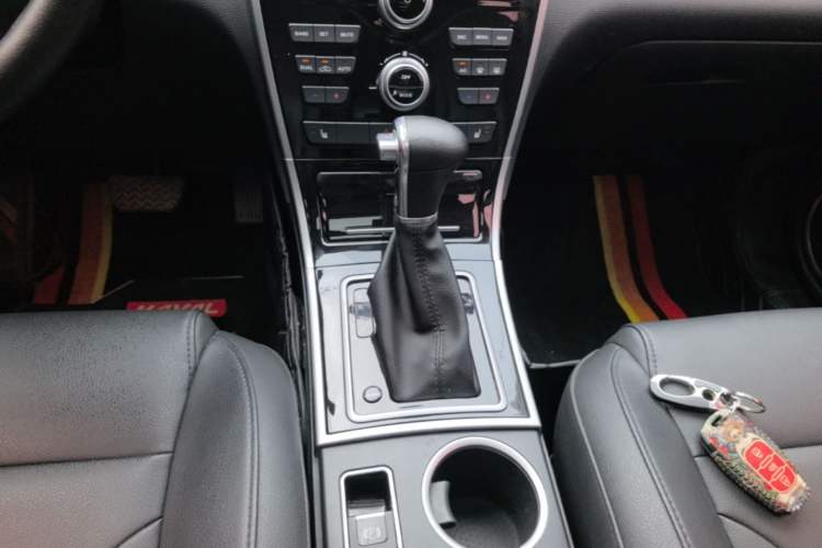 Used Haval H2 2017 Red-Label 1.5T Automatic Two-Wheel Drive Luxury Model Gear Lever