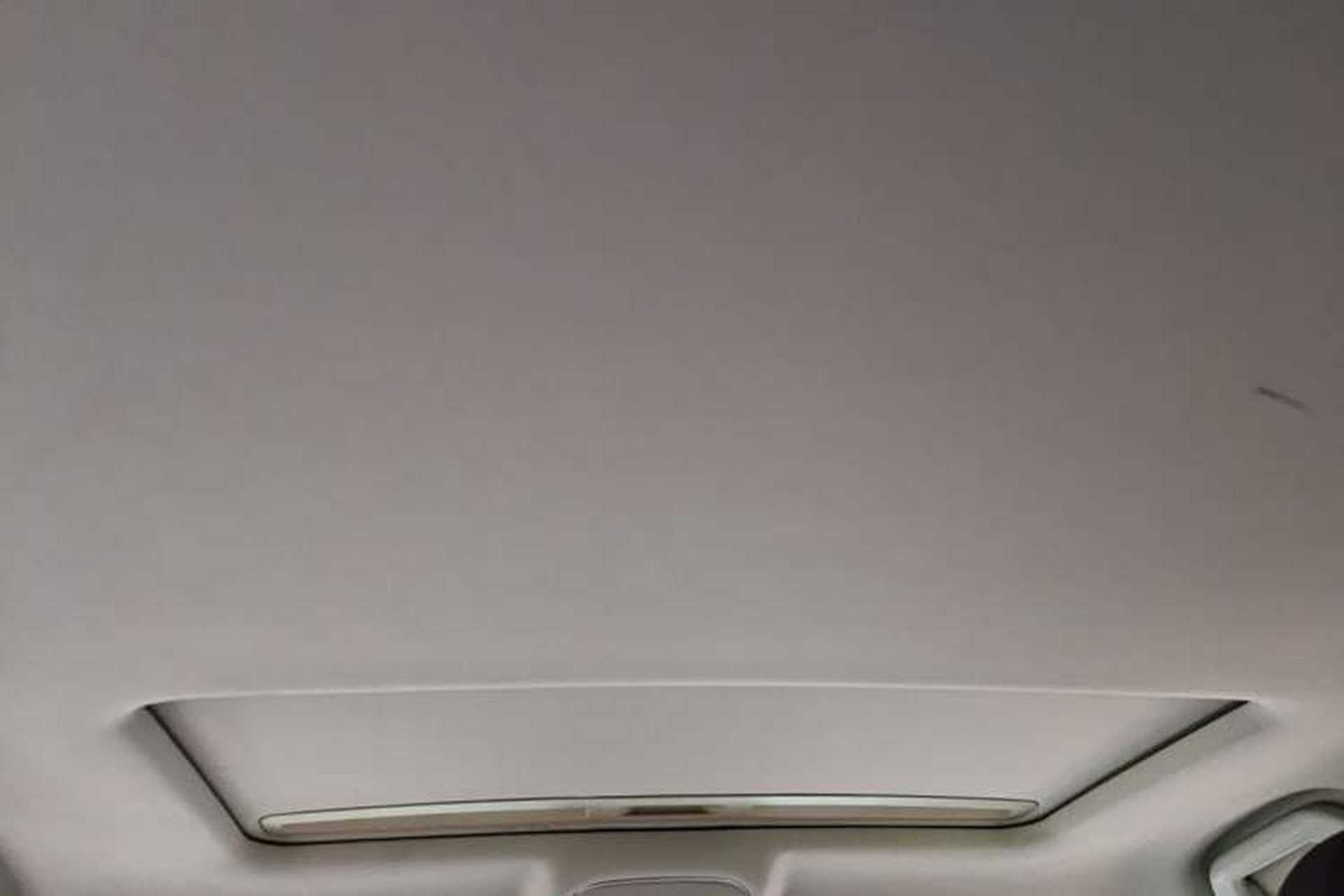 Used Haval H2 2017 Red-Label 1.5T Automatic Two-Wheel Drive Luxury Model Headliner