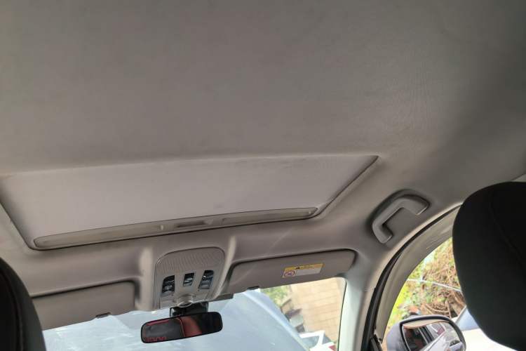 Used Haval H2 2017 Blue Label 1.5T Automatic Two-Wheel Drive Luxury Model Headliner