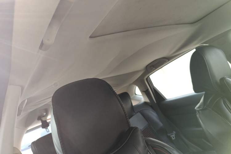 Used Haval H2 2017 Red-Label 1.5T Automatic Two-Wheel Drive Elite Model Headliner