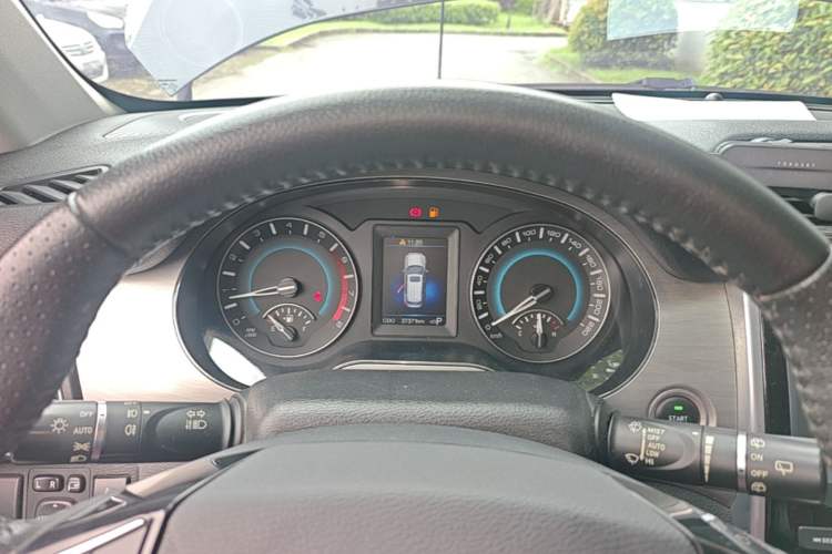 Used Haval H2 2017 Red-Label 1.5T Automatic Two-Wheel Drive Luxury Model Instrument Cluster