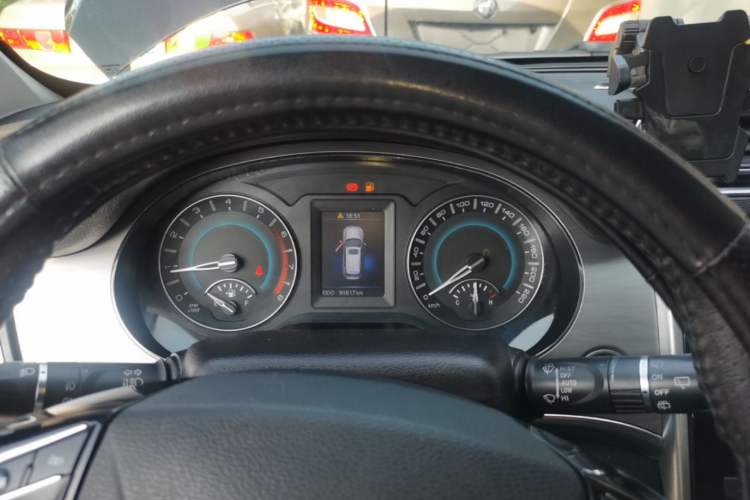 Used Haval H2 2017 Red-Label 1.5T Manual Two-Wheel Drive Luxury Model Instrument Cluster