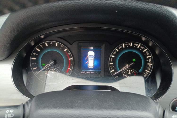 Used Haval H2 2017 Red-Label 1.5T Automatic Two-Wheel Drive Luxury Model Instrument Cluster