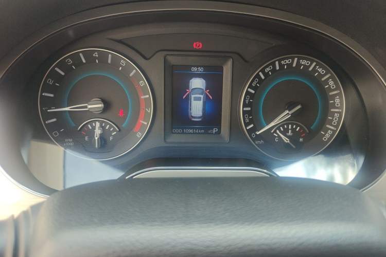 Used Haval H2 2017 Red-Label 1.5T Automatic Two-Wheel Drive Luxury Model Instrument Cluster