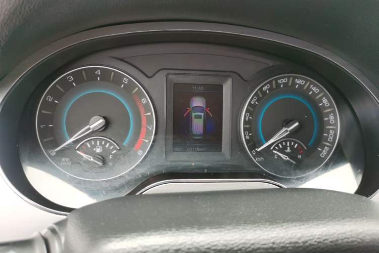 Used Haval H2 2017 Red-Label 1.5T Automatic Two-Wheel Drive Elite Model Instrument Cluster