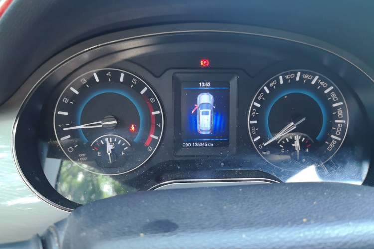 Used Haval H2 2017 Red-Label 1.5T Manual Two-Wheel Drive Luxury Model Instrument Cluster