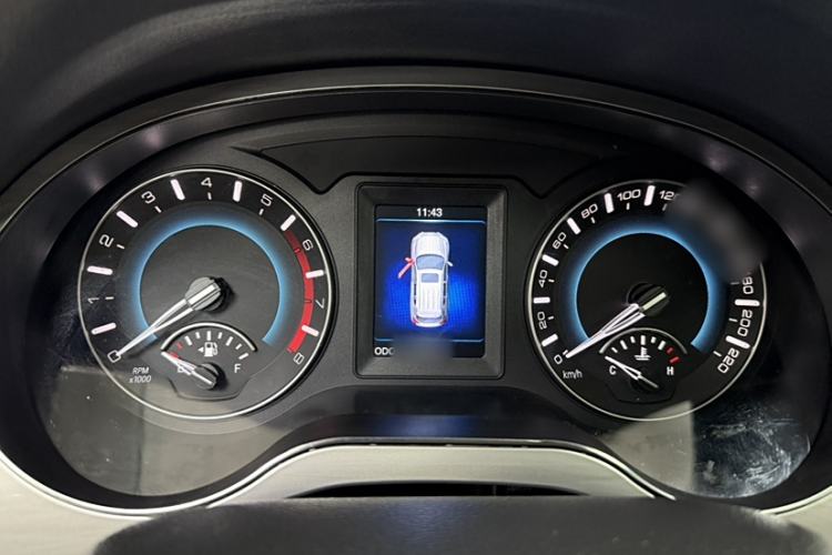 Used Haval H2 2017 Red-Label 1.5T Automatic Two-Wheel Drive Luxury Model Instrument Cluster