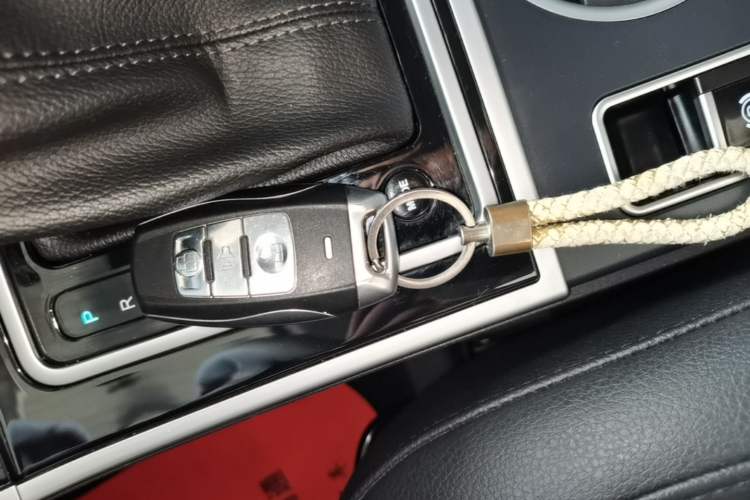 Used Haval H2 2017 Red-Label 1.5T Automatic Two-Wheel Drive Luxury Model Interior 1