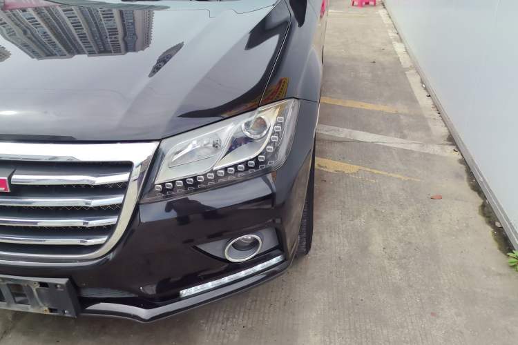 Used Haval H2 2017 Red-Label 1.5T Automatic Two-Wheel Drive Luxury Model Left Front Headlight