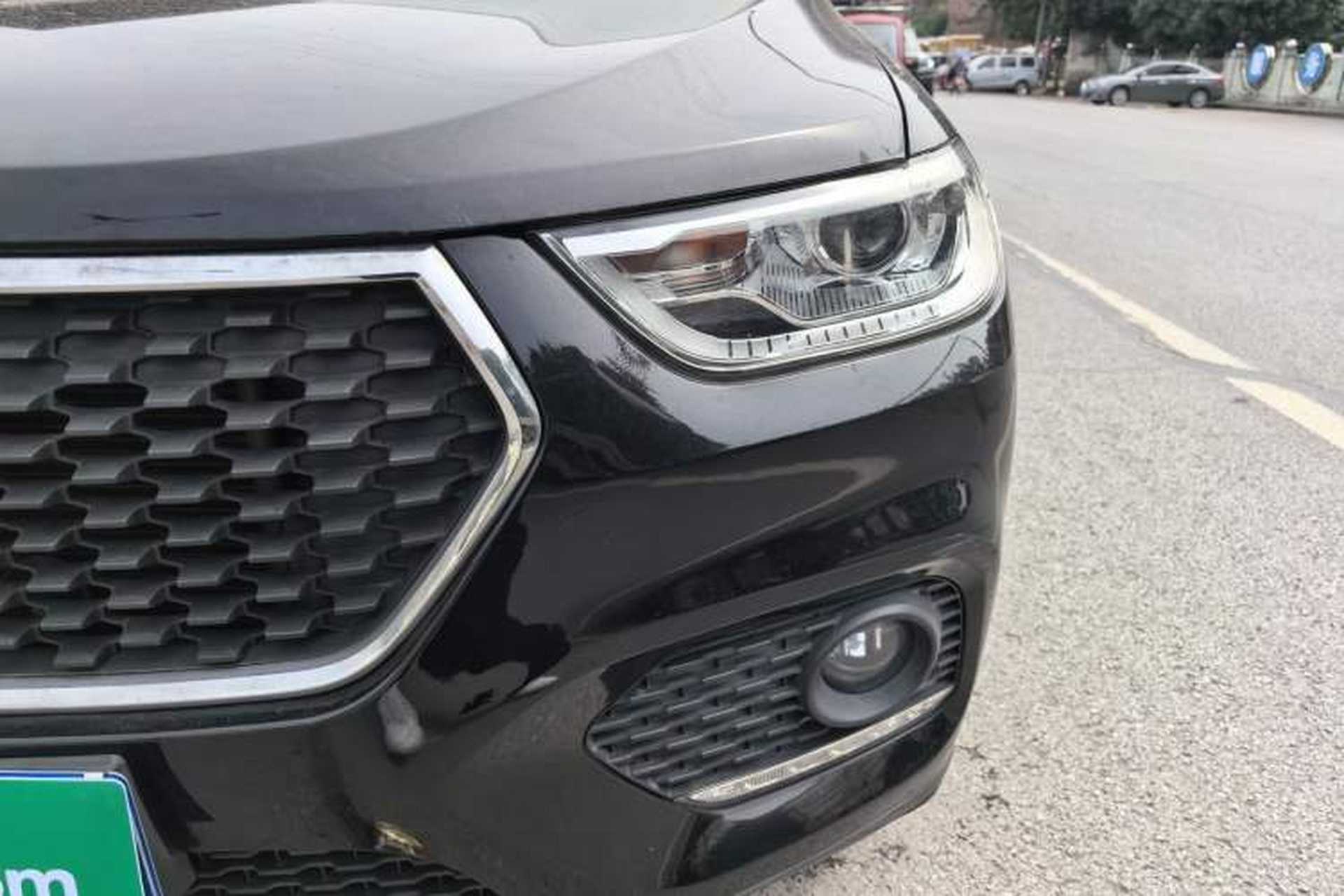 Used Haval H2 2017 Blue Label 1.5T Automatic Two-Wheel Drive Luxury Model Left Front Headlight