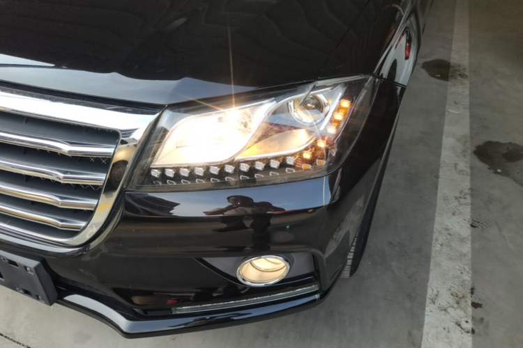 Used Haval H2 2017 Red-Label 1.5T Automatic Two-Wheel Drive Luxury Model Left Front Headlight