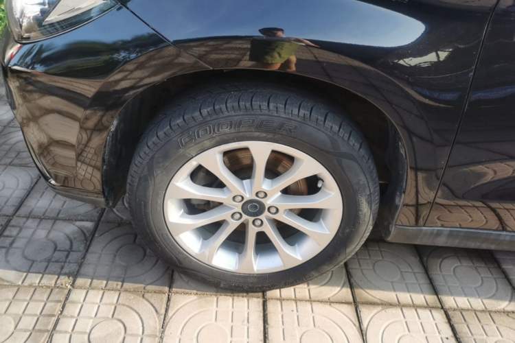 Used Haval H2 2017 Red-Label 1.5T Manual Two-Wheel Drive Luxury Model Left Front Wheel Hub