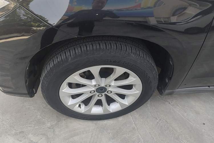 Used Haval H2 2017 Red-Label 1.5T Automatic Two-Wheel Drive Luxury Model Left Front Wheel Hub