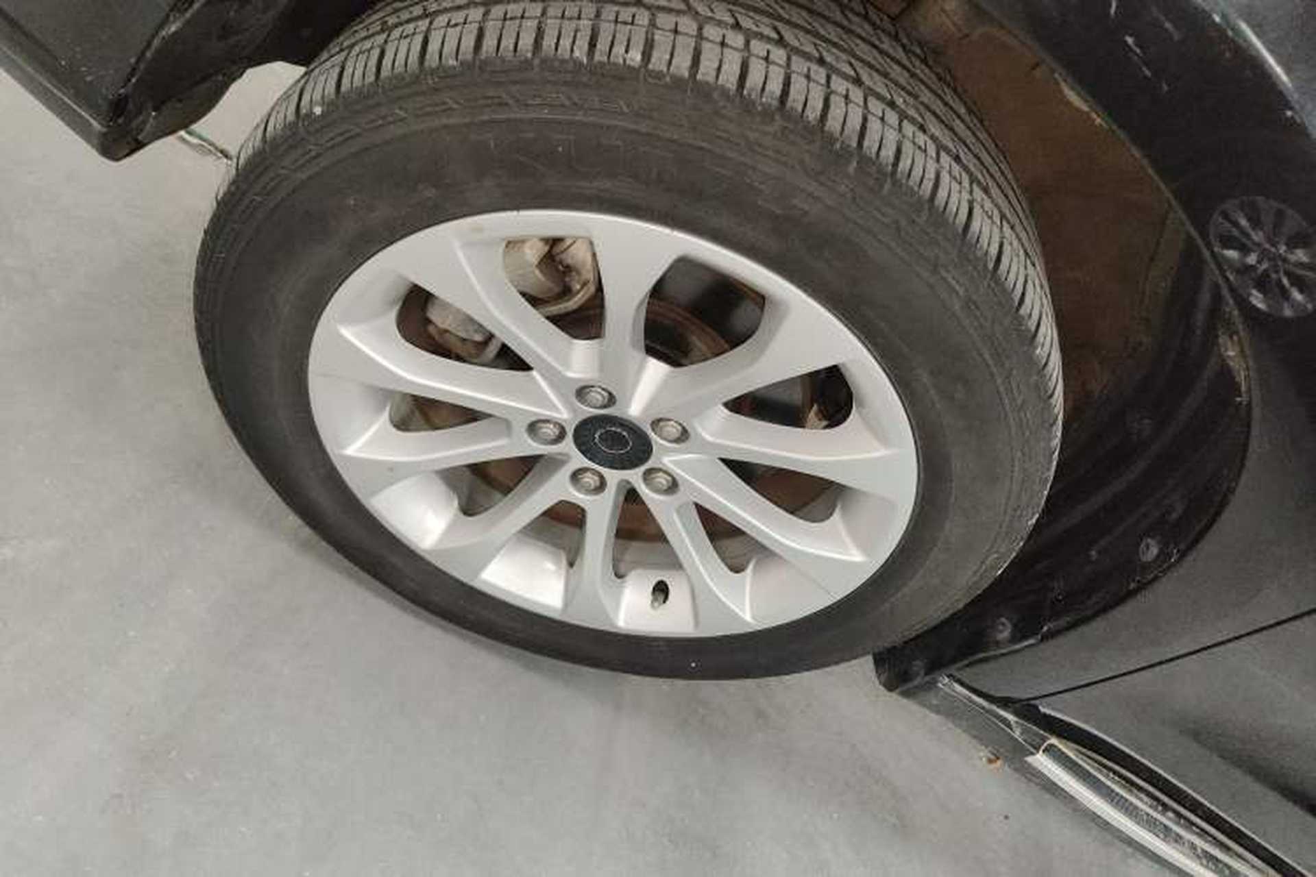 Used Haval H2 2017 Red-Label 1.5T Automatic Two-Wheel Drive Luxury Model Left Front Wheel Hub