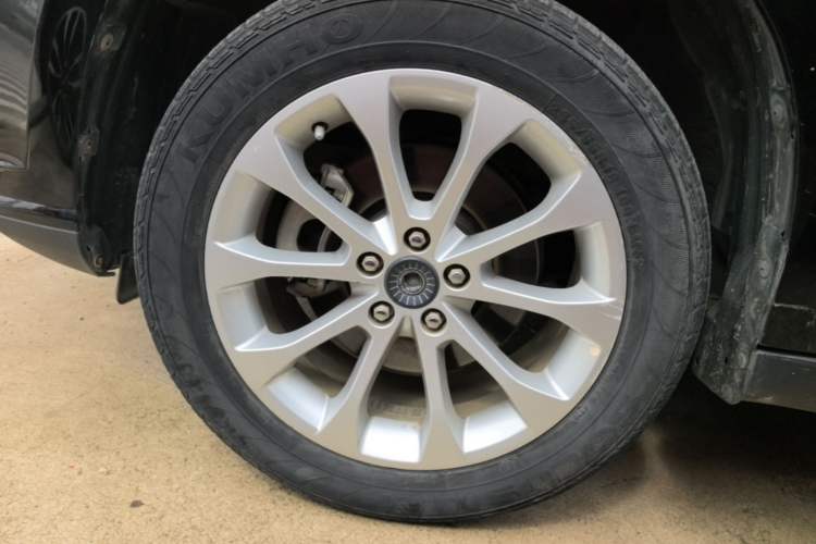 Used Haval H2 2017 Red-Label 1.5T Automatic Two-Wheel Drive Luxury Model Left Front Wheel Hub