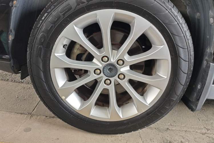 Used Haval H2 2017 Red-Label 1.5T Automatic Two-Wheel Drive Luxury Model Left Front Wheel Hub