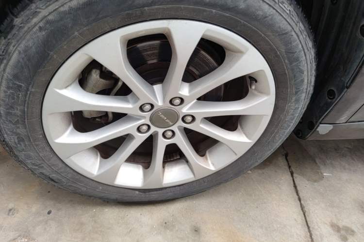 Used Haval H2 2017 Red-Label 1.5T Automatic Two-Wheel Drive Luxury Model Left Front Wheel Hub