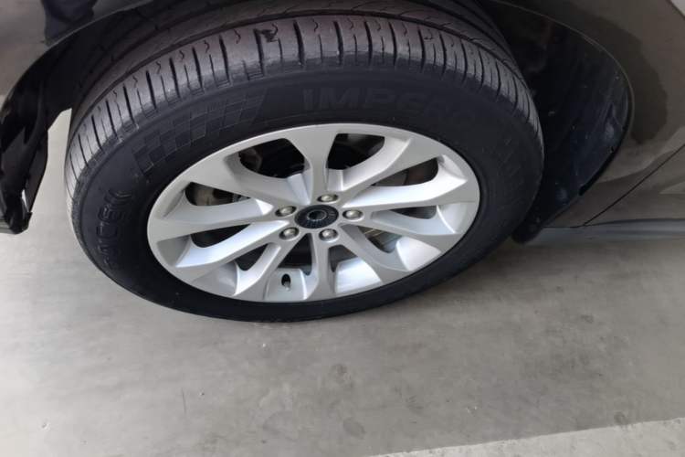 Used Haval H2 2017 Red-Label 1.5T Automatic Two-Wheel Drive Luxury Model Left Front Wheel Hub