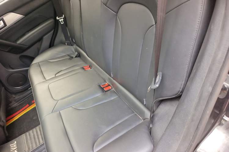 Used Haval H2 2017 Red-Label 1.5T Automatic Two-Wheel Drive Luxury Model Left Rear Seat