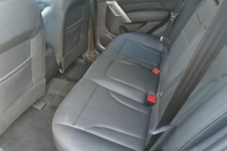 Used Haval H2 2017 Red-Label 1.5T Manual Two-Wheel Drive Luxury Model Left Rear Seat