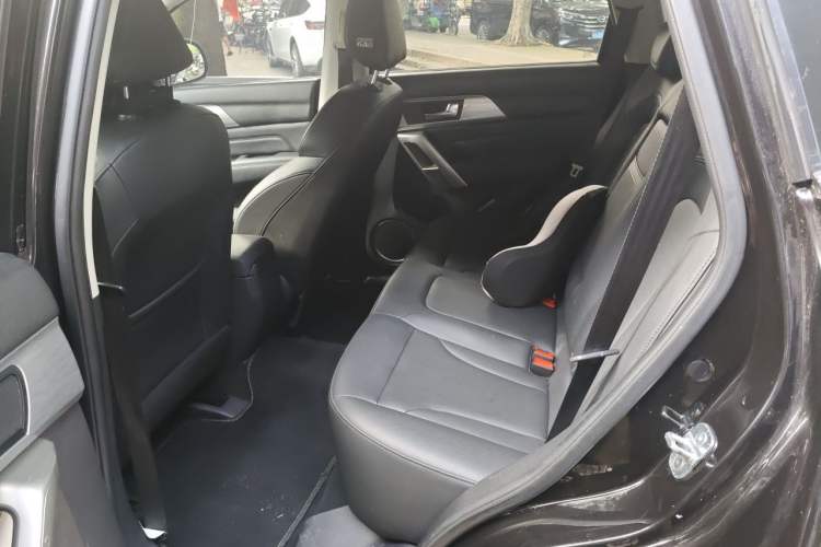 Used Haval H2 2017 Red-Label 1.5T Automatic Two-Wheel Drive Elite Model Left Rear Seat
